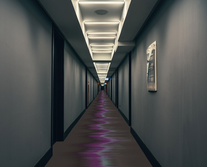 Пурпурно петно Модерен хотел